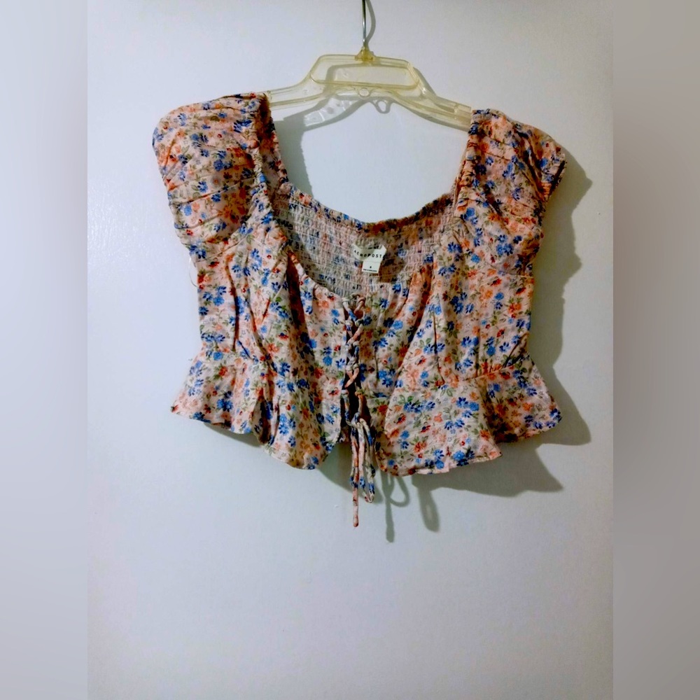 Aeropostale floral crop top S